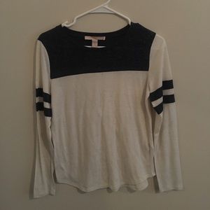 💧☁️FOREVER21 blue and white tailgate tee shirt